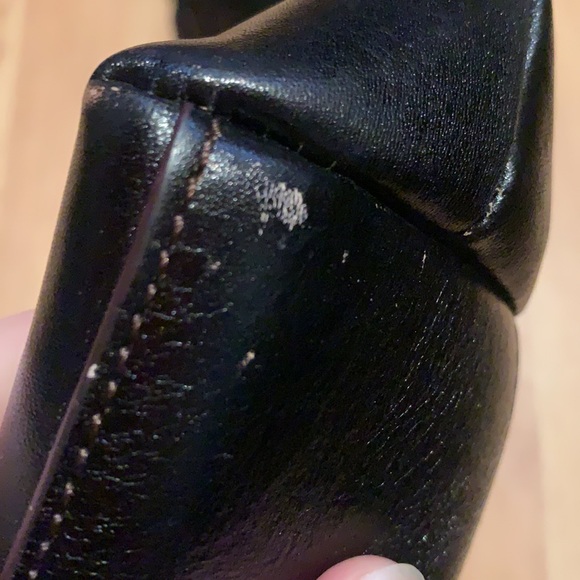 Etienne Aiger Genuine Leather Side Purse - Picture 4 of 10